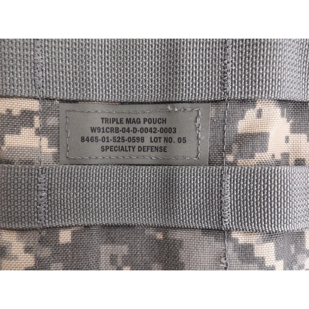 US Triple 3 Magazine pouch & Single Side Pouch: both MOLLE II ACU Digital Camo